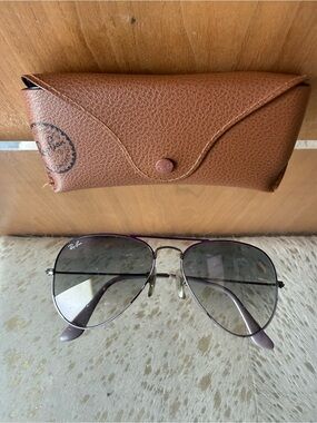 Pre-Loved Ray-Ban Purple Aviators with Grey Gradient Lenses